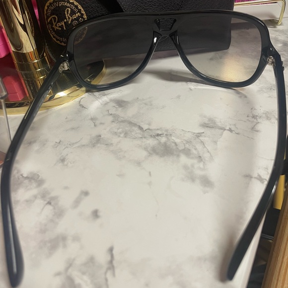 Used Ray-Bans - Picture 1 of 7